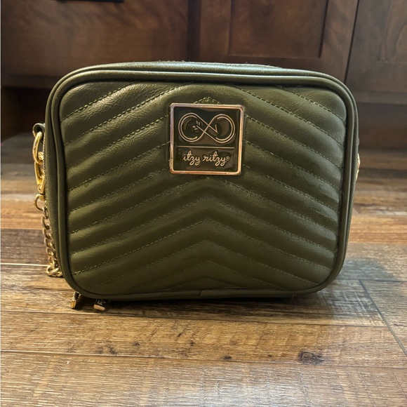 Itzy Ritzy Bags Itzy Ritzy X Chelsea Deboer Cole Deboer Crossbody Pursediaper Bag Poshmark